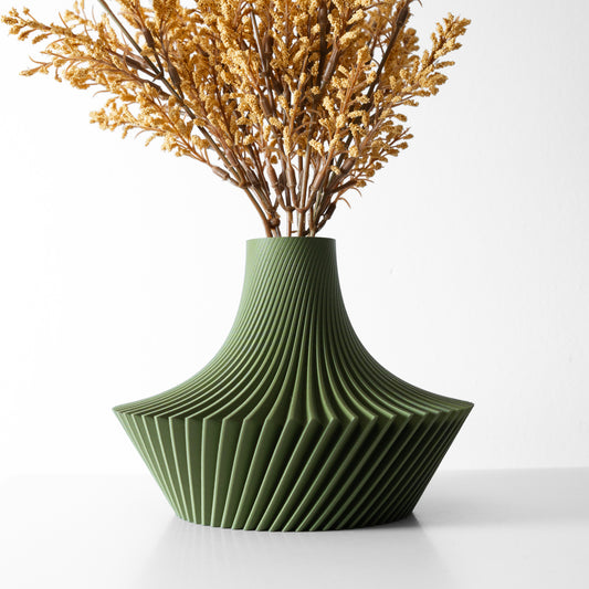 The "Kitan" Short Vase