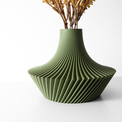 The "Kitan" Short Vase