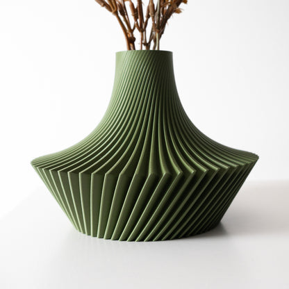 The "Kitan" Short Vase