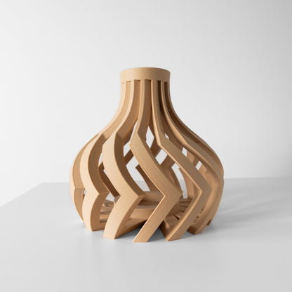 The "Lovi" Short Vase