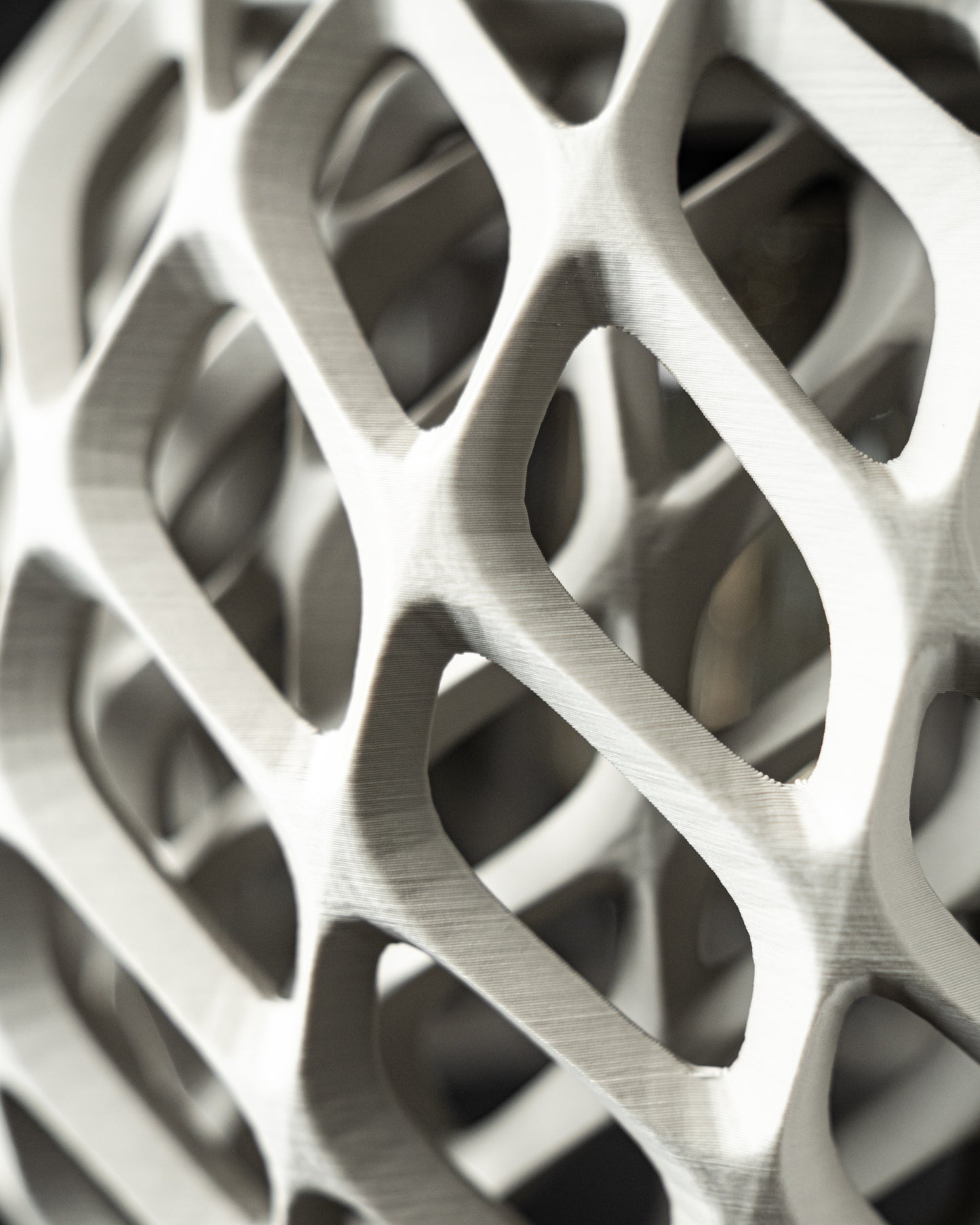 The Loop - Pendant Lamp - Modern | Elegant | Unique