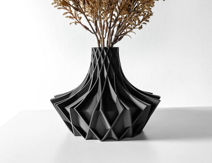 The "Arkan" Short Vase