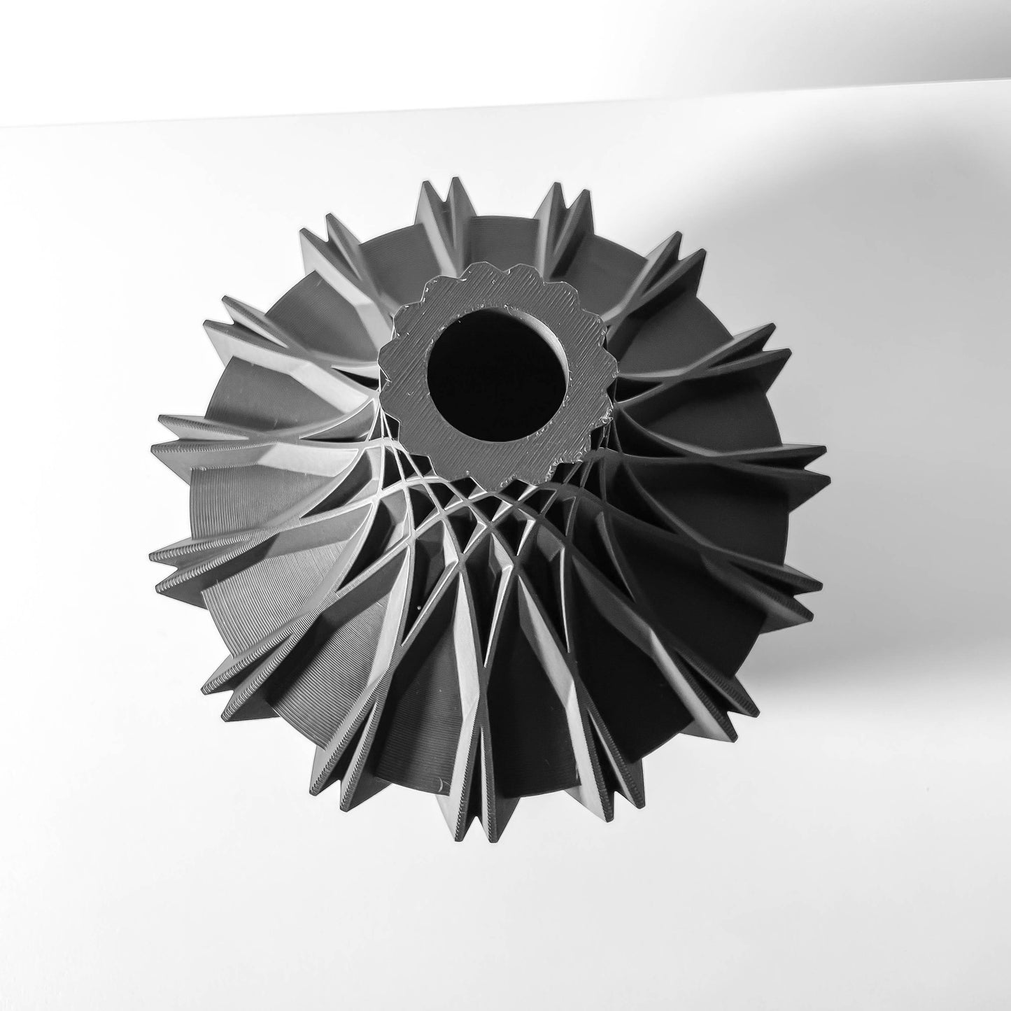 The "Arkan" Short Vase